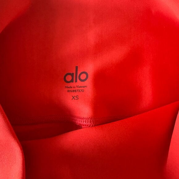 Alo Yoga Highwaist Leggings in Red - Picture 5 of 6